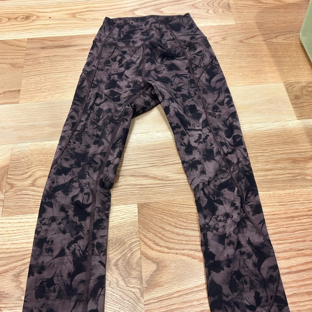 Lululemon Black and Purple Leggings